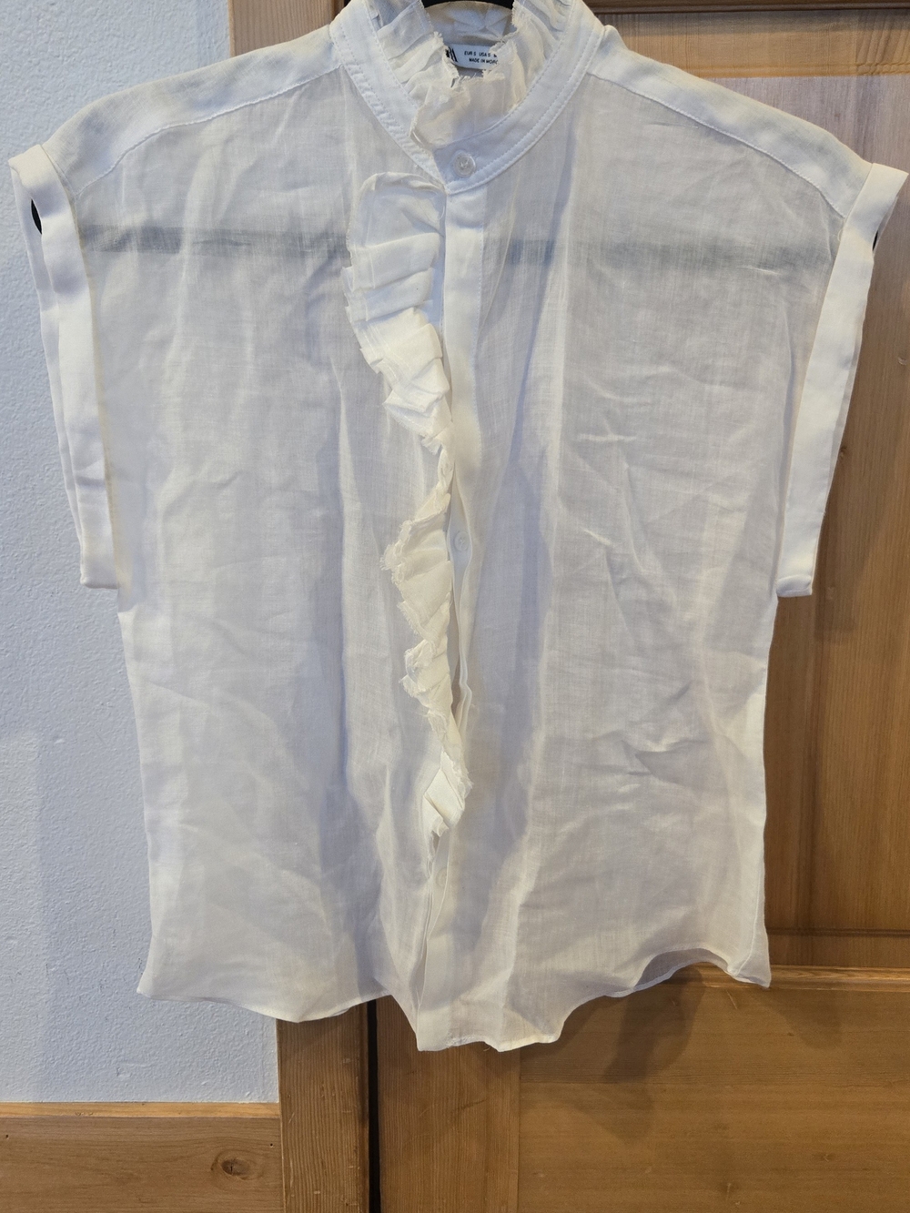 Zara White Ruffle Collar Button Front Blouse